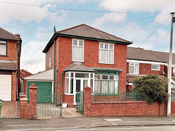 3 Bedroom Detached House For Sale In Arcal Street, Sedgley, DY3