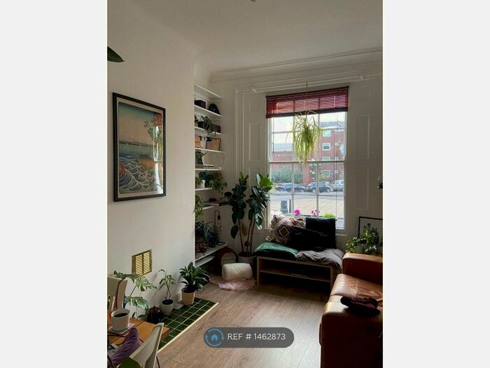 1 Bedroom Flat To Rent In Cadogan Terrace, London, E9