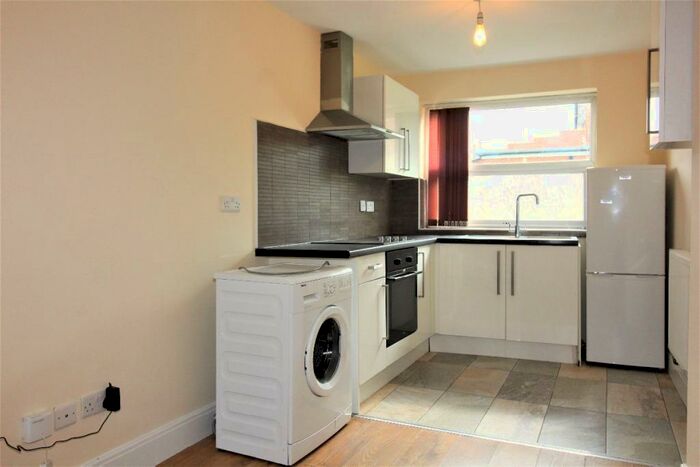 2 Bedroom Flat To Rent In B Fylde Road, Preston, PR1