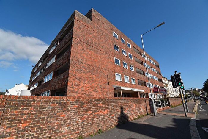 2 Bedroom Flat For Sale In Hughenden Court, Mount Pleasant Road, Hastings, TN34