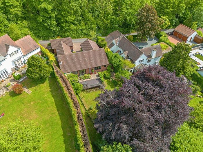 3 Bedroom Bungalow For Sale In Wood Lane, Gedling, Nottingham, Nottinghamshire, NG4