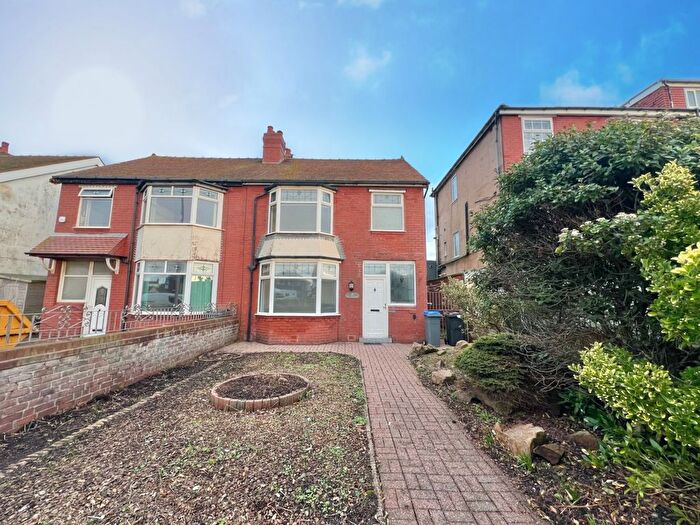 3 Bedroom Semi Detached House For Sale In Kelso Avenue, Cleveleys, FY5