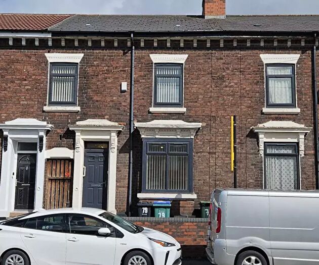 3 Bedroom Property To Rent In Rood End Road, Oldbury, B68