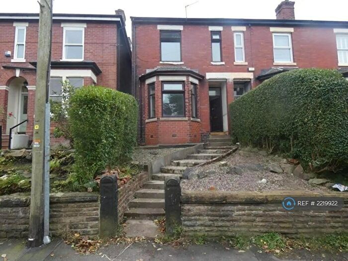 3 Bedroom Semi-Detached House To Rent In Clifton Road, Prestwich, Manchester, M25