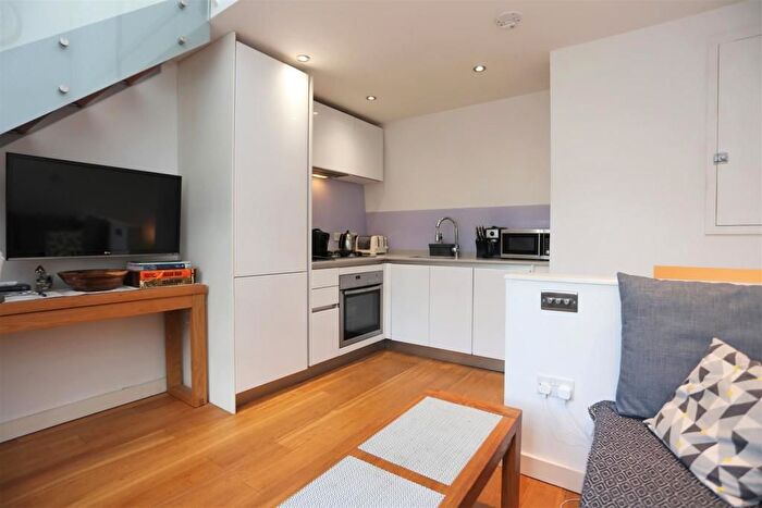 2 Bedroom Terraced House To Rent In Marine Gardens, Brighton, BN2