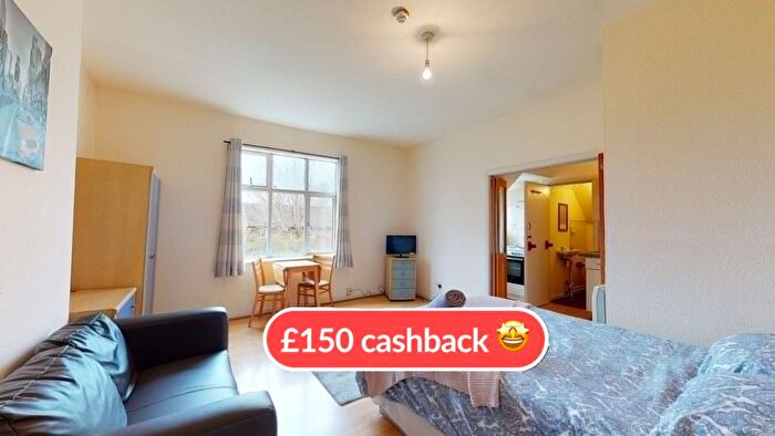 Studio To Rent In Chatsworth Road, Mapesbury, London, NW2