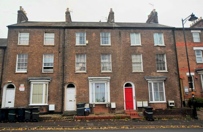1 Bedroom Flat To Rent In Park Street, Taunton, Somerset TA1
