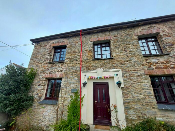 4 Bedroom Cottage To Rent In Glenview, Tywardreath, Par, PL24