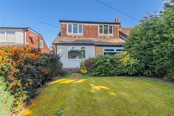 4 Bedroom Semi Detached House For Sale In Carr Grove, Milnrow, Rochdale, Greater Manchester, OL16