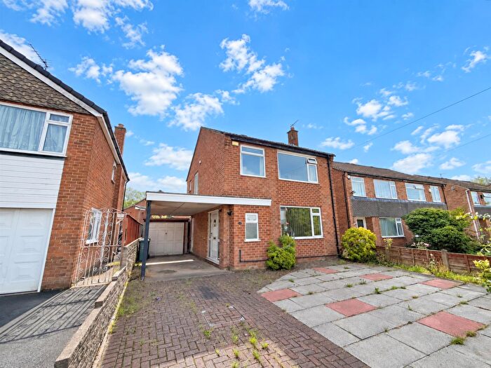 3 Bedroom Detached House For Sale In Coppice Avenue, Sale, M33