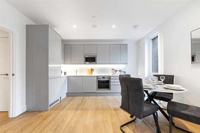 2 Bedroom Flat To Rent In Pershore Street, Birmingham, B5