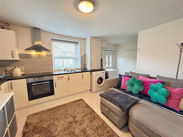 1 Bedroom Terraced House For Sale In Back Rings Row, Loveclough, Rossendale, BB4