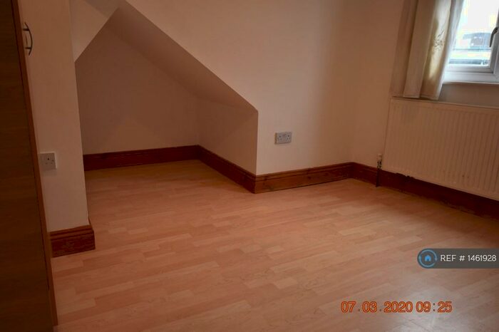 1 Bedroom Flat To Rent In T L House, Luton, LU1