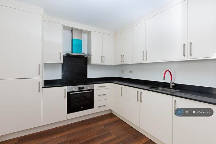 1 Bedroom Flat To Rent In Pinewood House, Bedford, MK40