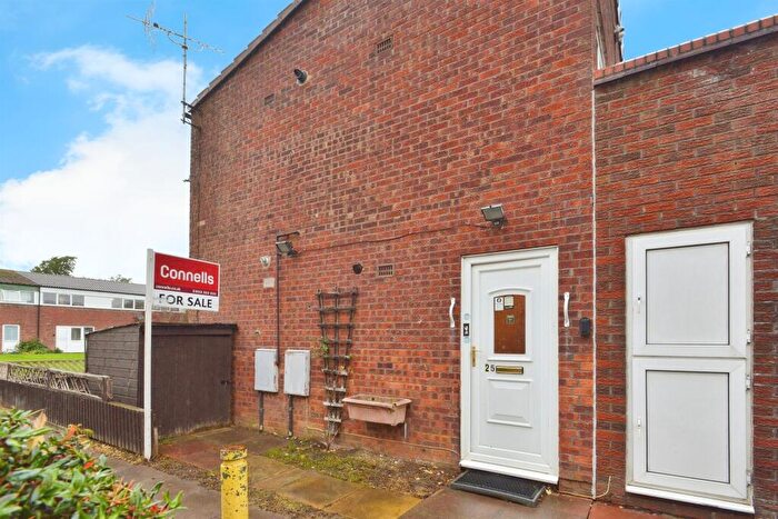 1 Bedroom Flat For Sale In Franklins Croft, Wolverton, Milton Keynes, MK12