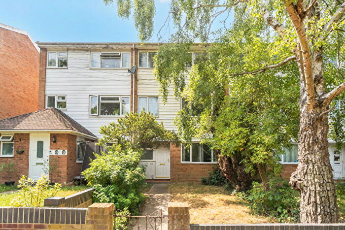 4 Bedroom Town House For Sale In Chain Free Townhouse, Over, Sq Ft, Bedrooms, ME8