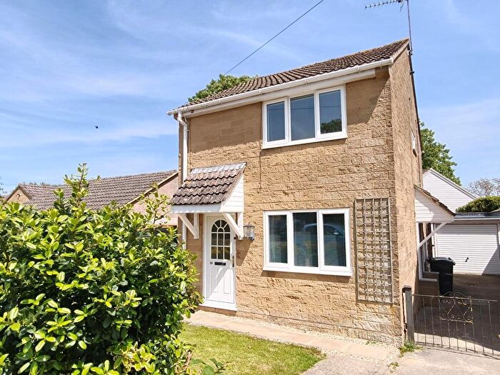 3 Bedroom Detached House For Sale In Plover Road, Milborne Port, DT9