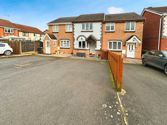 2 Bedroom Terraced House For Sale In Wolfscote Dale, Church Gresley, DE11