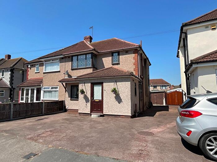 3 Bedroom Semi-Detached House For Sale In Lancaster Drive, Hornchurch, Essex, RM12