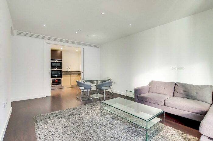 2 Bedroom Flat To Rent In Alie Street, London, E1