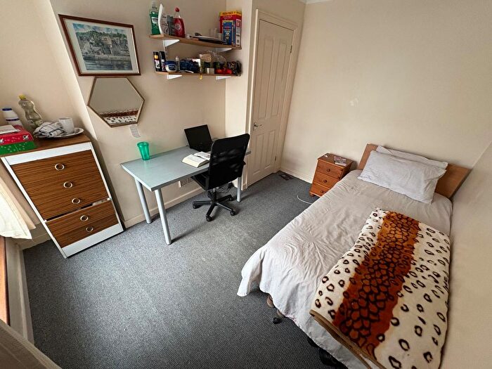 5 Bedroom Terraced House To Rent In Rodney Street, Swansea, SA1