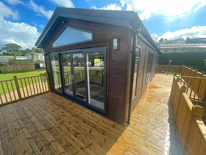 2 Bedroom Mobile/park Home For Sale In Springfield Retreat, Tedburn St Mary, Exeter, Devon, EX6
