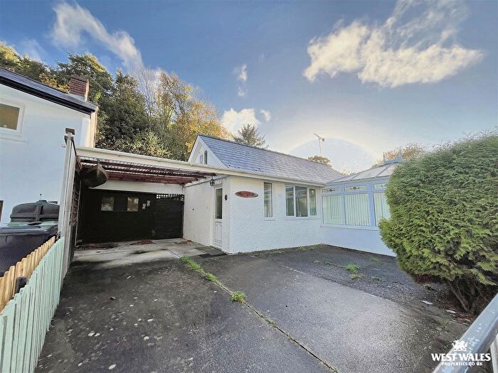 2 Bedroom Detached Bungalow For Sale In Llangrannog, Llandysul, SA44