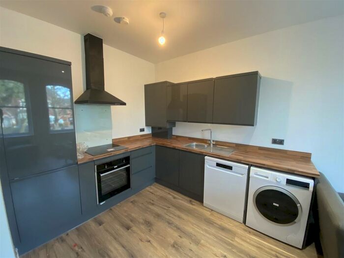 2 Bedroom Apartment To Rent In Park Terrace, Waterloo, Liverpool, L22