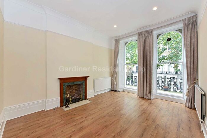 2 Bedroom Flat To Rent In Beaufort Gardens, London, SW3