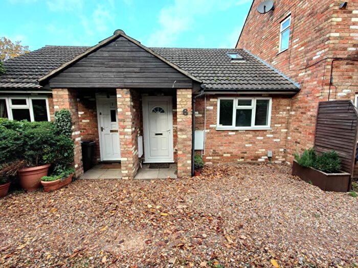 1 Bedroom Flat To Rent In Victoria Road, Bedford, MK42