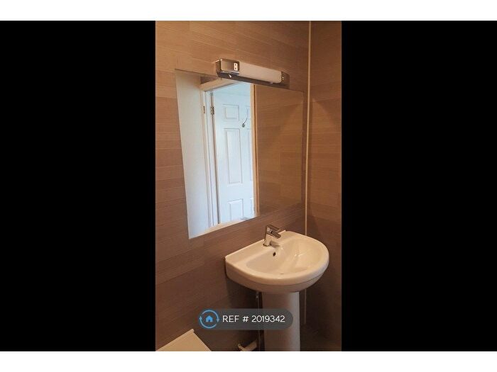 1 Bedroom Flat To Rent In Cardiff Mews, Reading, RG1