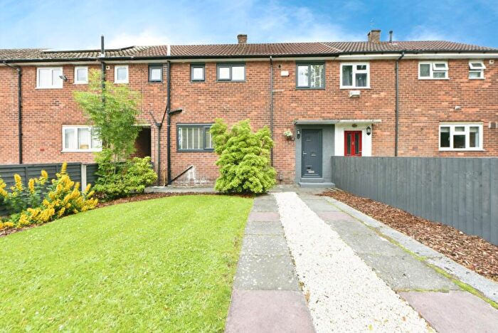 3 Bedroom Semi-Detached House For Sale In Ridgeway, Clifton, Swinton, Manchester, M27