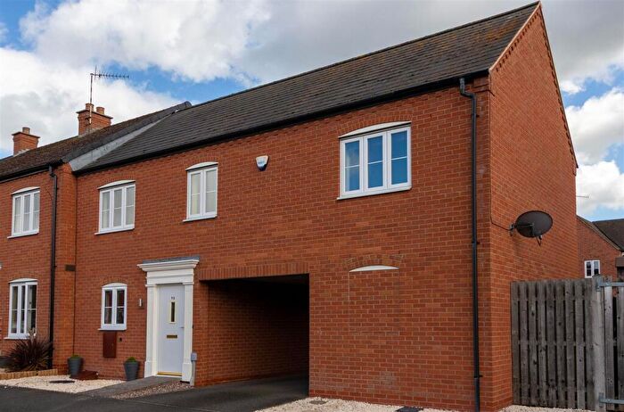 2 Bedroom Coach House For Sale In Milton Road, Stratford-Upon-Avon, CV37