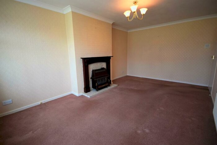 2 Bedroom Semi-Detached Bungalow For Sale In Danebury Road, Woodhouse, Brighouse, HD6