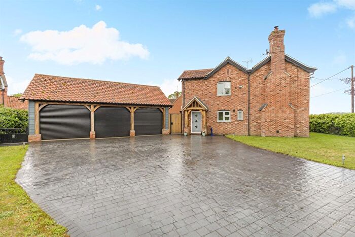 4 Bedroom Detached House For Sale In Church Road, Worthing, Dereham, NR20