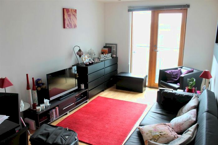 1 Bedroom Flat To Rent In Crozier House, Clarence Dock, Leeds, LS10