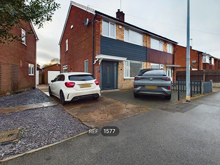 3 Bedroom Semi-Detached House To Rent In Eden Road, Beverley, HU17