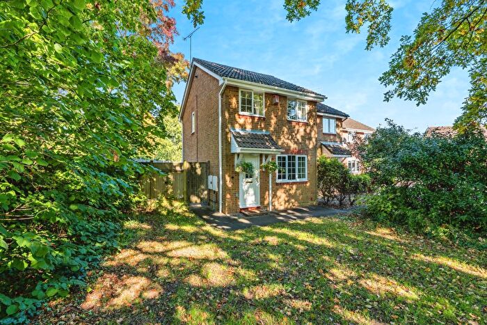 2 Bedroom End Of Terrace House For Sale In Birchlands, Totton, Southampton, SO40