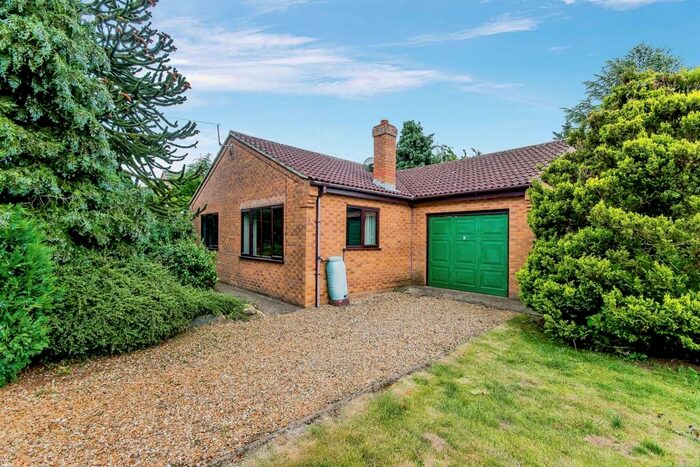 2 Bedroom Detached Bungalow For Sale In Lakeside Close, Parson Drove, Wisbech, PE13