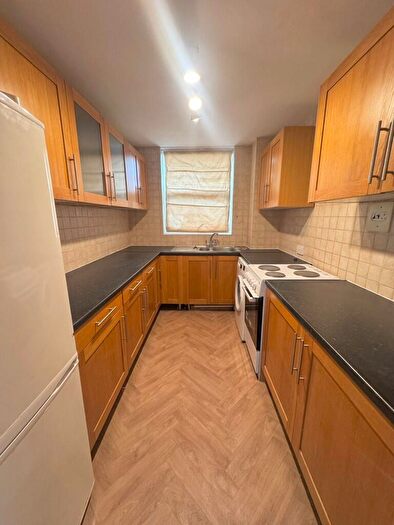 2 Bedroom Flat To Rent In Russell Square, BN1