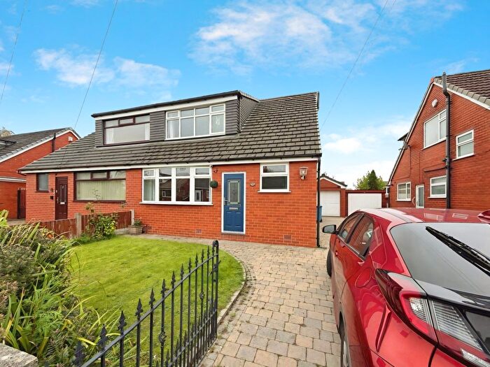 3 Bedroom Semi-Detached Bungalow To Rent In Harbourne Close, Worsley, Manchester, M28