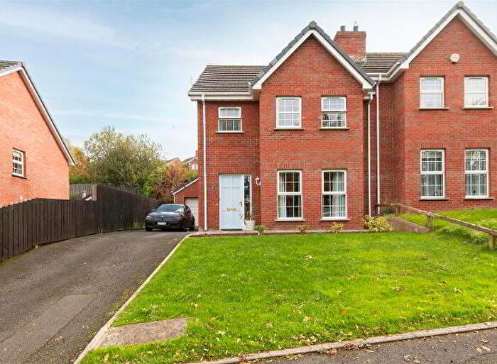 3 Bedroom Semi-Detached House For Sale In Oak Lodge, Banbridge, BT32