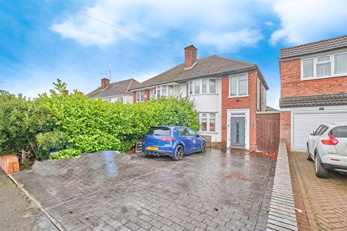 3 Bedroom Semi Detached House For Sale In Scott Road, Birmingham, B43