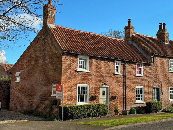 2 Bedroom Semi-Detached House For Sale In High Street, North Scarle, LN6