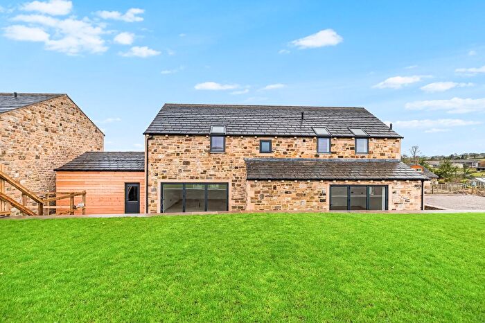 4 Bedroom Semi-Detached House For Sale In The Smithy, Raines Lane, Glovershaw Lane, Eldwick, Bingley, BD16