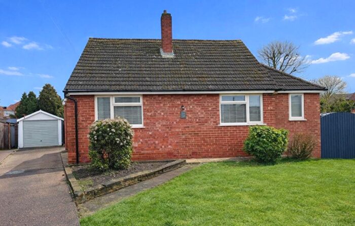 3 Bedroom Detached Bungalow For Sale In Hope Avenue, Mickleover, Derby, DE3