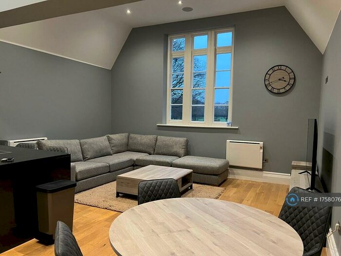 2 Bedroom Flat To Rent In Stableford Hall, Eccles, Manchester, M30