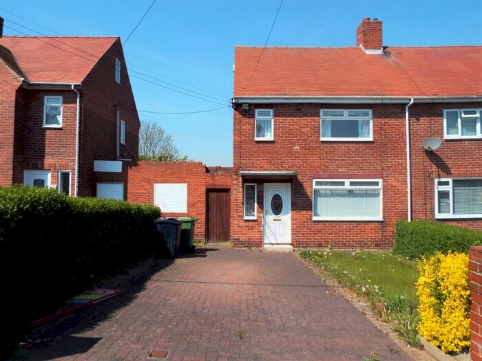 2 Bedroom Semi-Detached House To Rent In Wear View, Sunderland, SR4