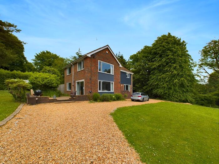 5 Bedroom Detached House To Rent In First Avenue, Worthing, BN14