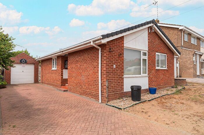3 Bedroom Detached Bungalow For Sale In Cambrian Crescent, Oulton, NR32